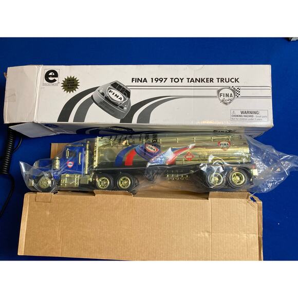 NEW 1997 Fina Limited Edition Gold Tanker Truck 18 Wheeler Equity Market 1/32 - Picture 7 of 12